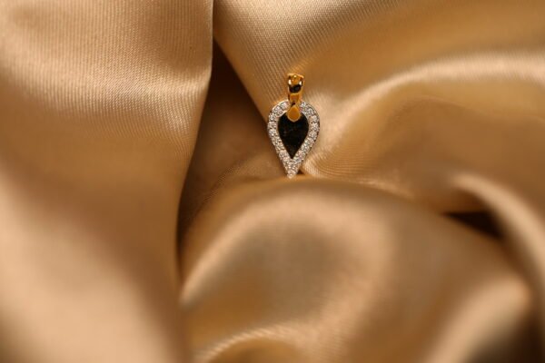 Leaf pendant DP-0019